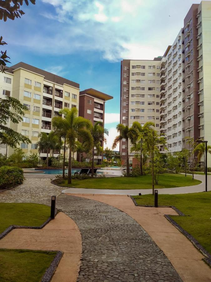 Spacious 2 Bedroom Condo Unit For Rent Илоило Экстерьер фото