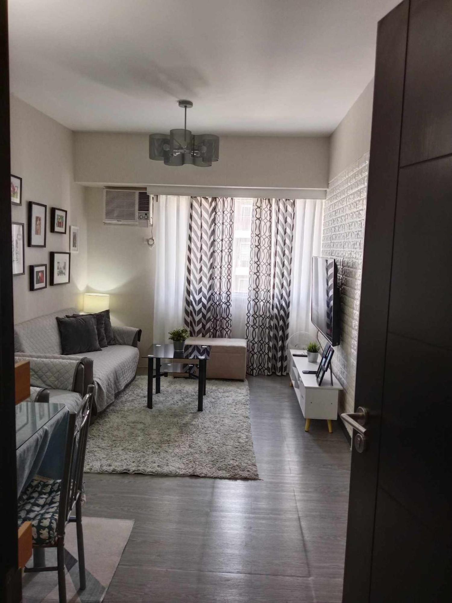 Spacious 2 Bedroom Condo Unit For Rent Илоило Экстерьер фото