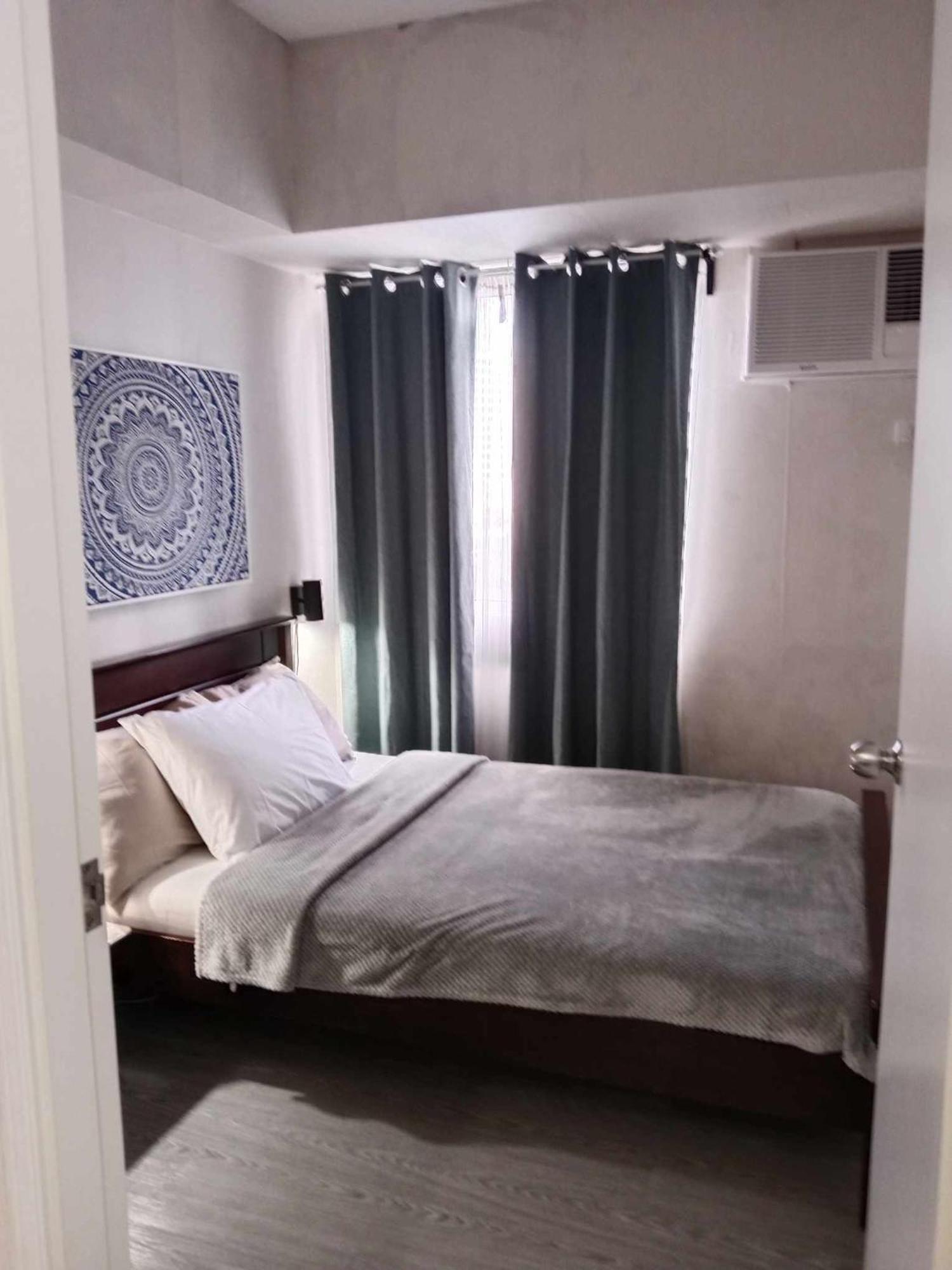 Spacious 2 Bedroom Condo Unit For Rent Илоило Экстерьер фото
