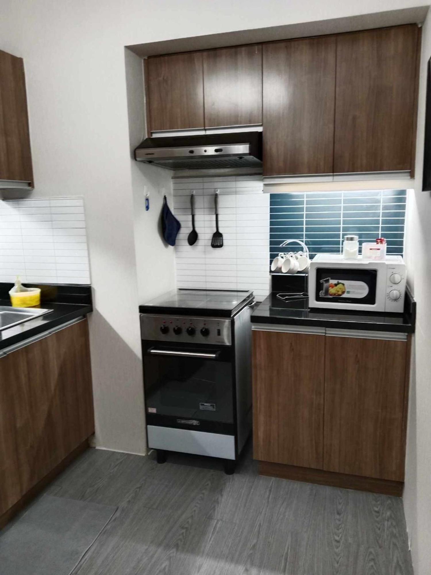 Spacious 2 Bedroom Condo Unit For Rent Илоило Экстерьер фото